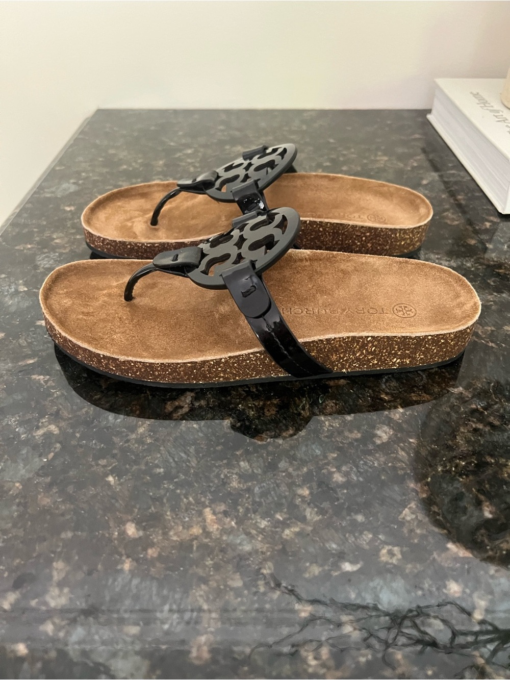 Tory Burch Cloud Miller Black
Patent Leather Sandals - Picture 4 of 9